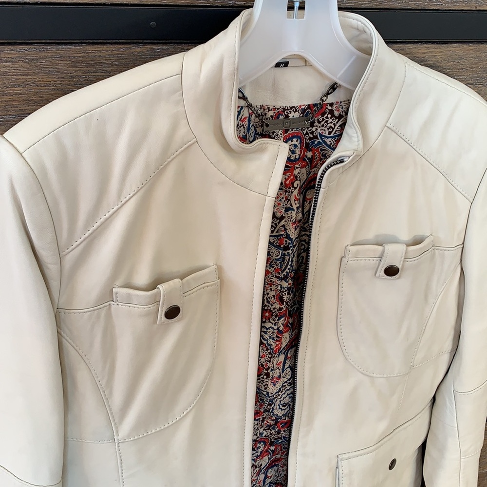 Wilson’s Leather cream motorcycle jacket. - Picture 2 of 7